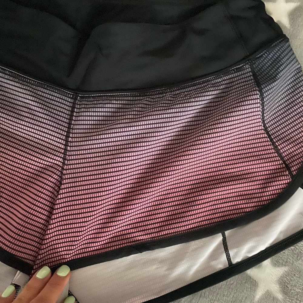 Like new Lululemon ombre speed up short size 6. Mid rise.Swim version H2O.